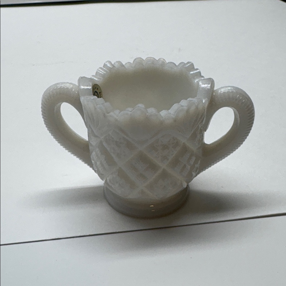 Thumbelina Westmoreland Miniature Milk Glass Butter Dish, Creamer & Sugar Set - Picture 6 of 11